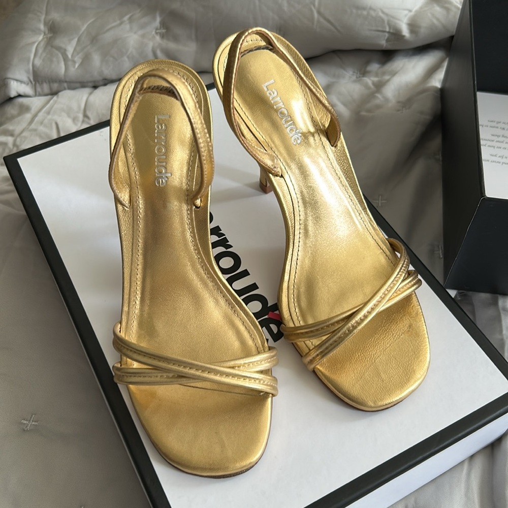Larroude Annie Sandal In Gold Metallic Leather
